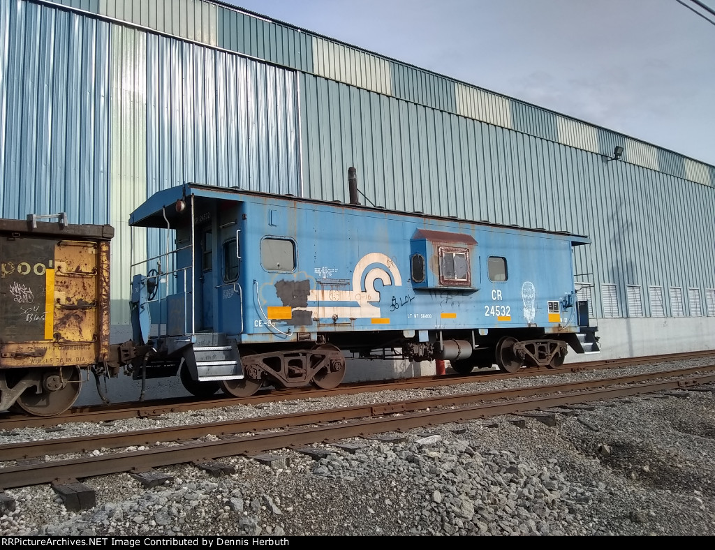 Old Conrail Cabin Car CR24532